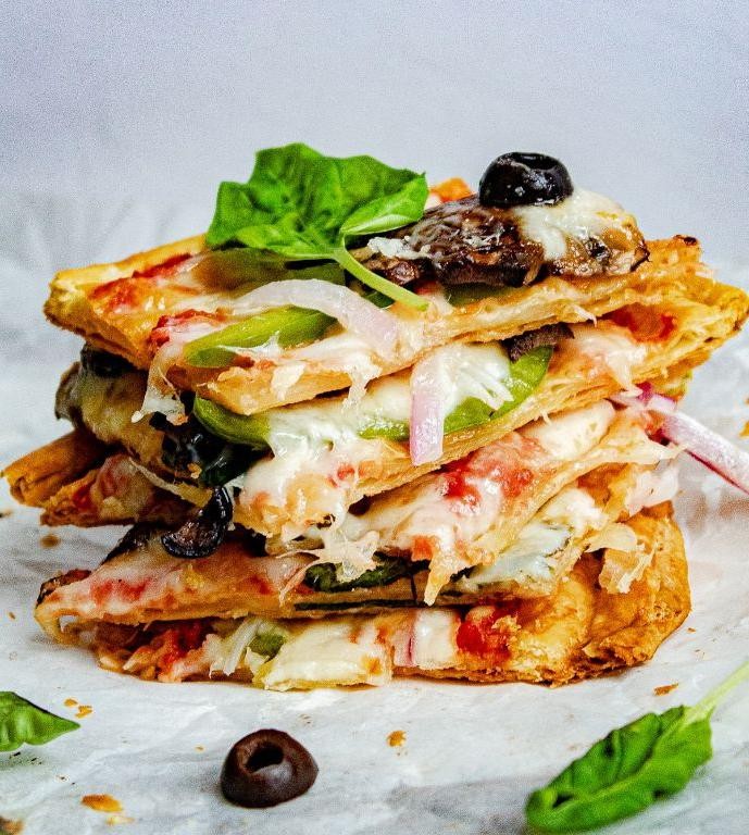 Hawaiian Puff Pastry Pizza