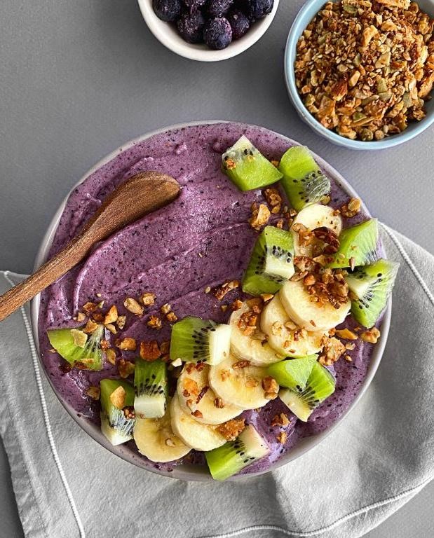Healthy Carob Powder Smoothie Bowl