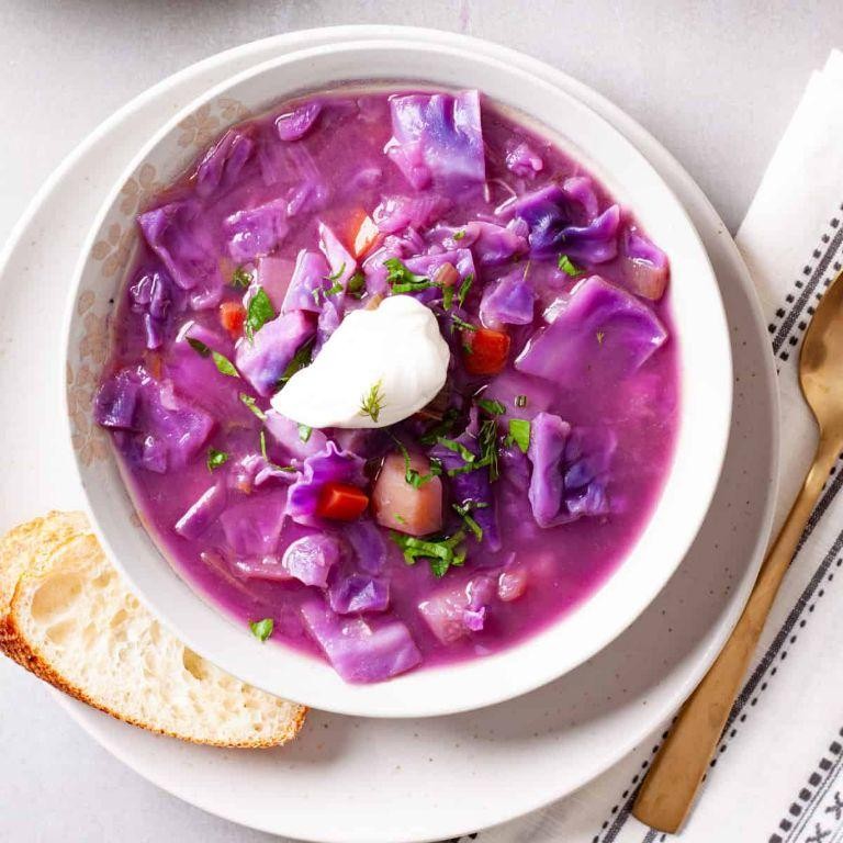 Healthy Red Cabbage Soup