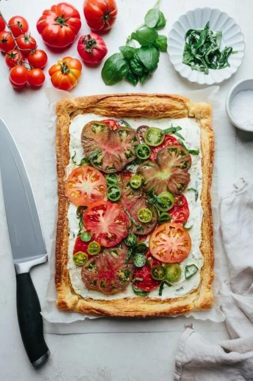 Herbed Tomato and Mozzarella Tart