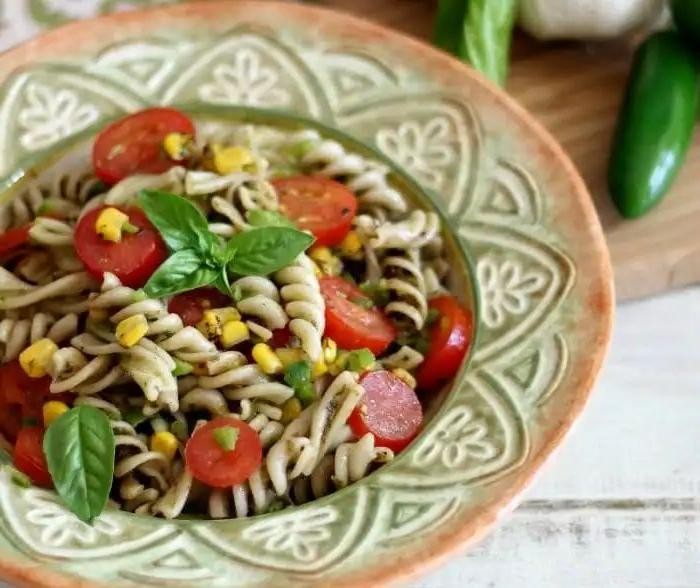 Jalapeno Pesto Pasta with Cherry Tomatoes