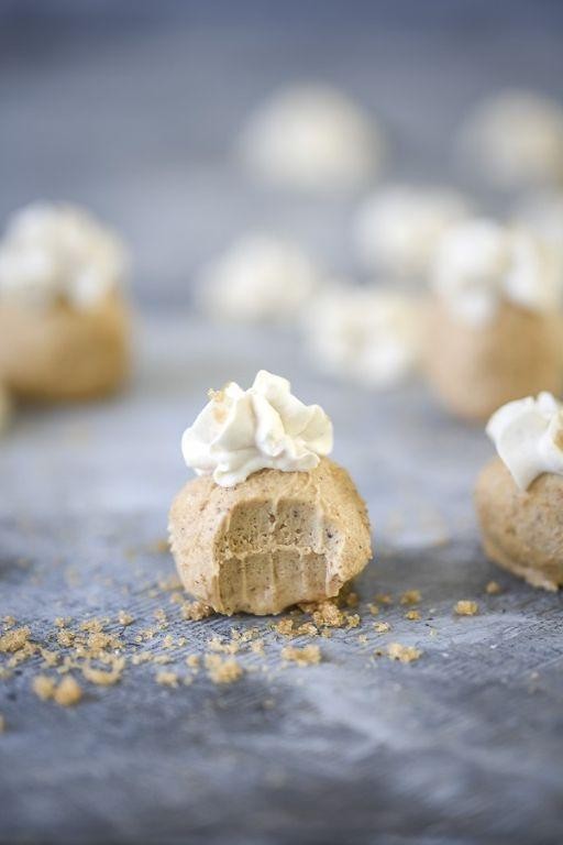Keto Cinnamon Roll Fat Bombs