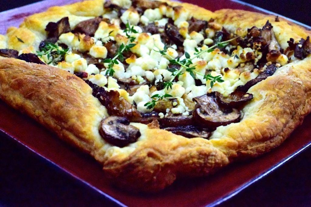 Keto Mushroom and Goat Cheese Tart