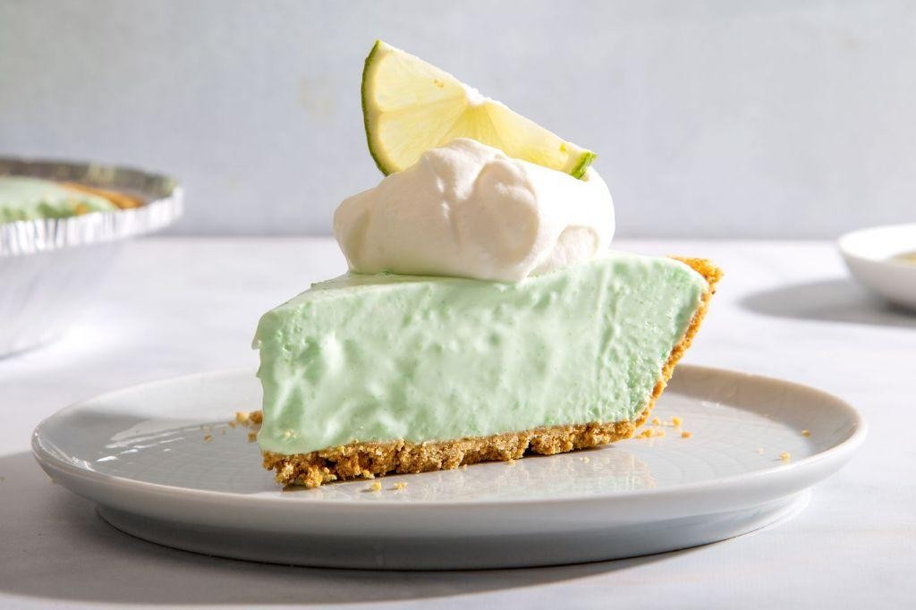 Key Lime Jello Pudding Pie with Cool Whip