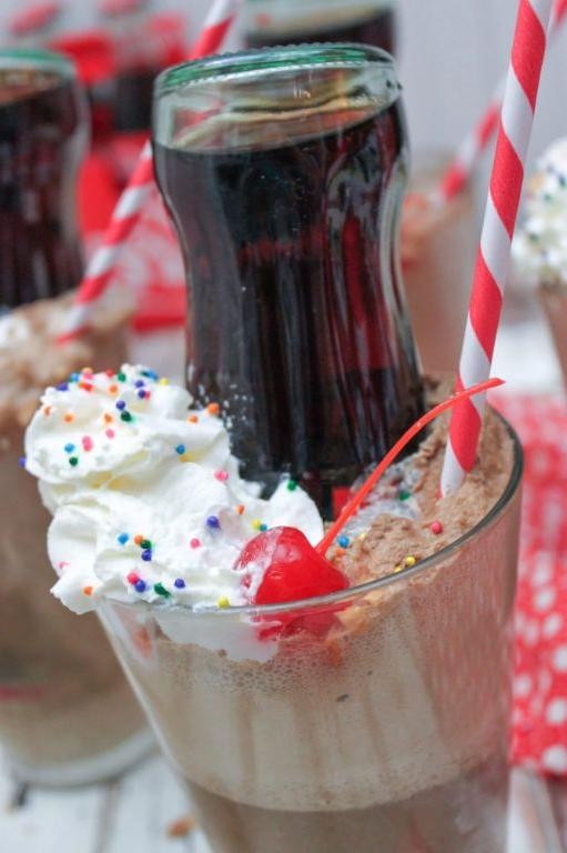 Kraken Rum and Cola Float