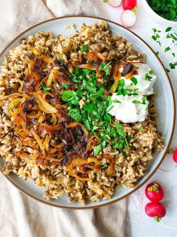 Lebanese Mujadara with Fried Halloumi