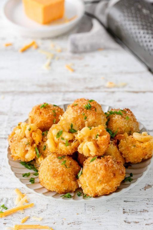 Leftover Mac and Cheese Fritters