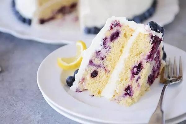 Lemon Blueberry Whip Cream Cake