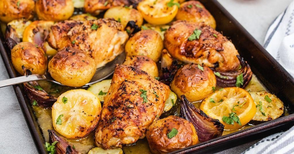 Lemon Garlic Chicken Tray Bake