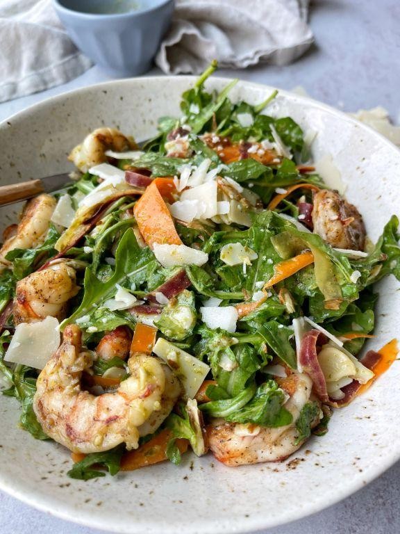 Lemon Garlic Shrimp and Arugula Salad