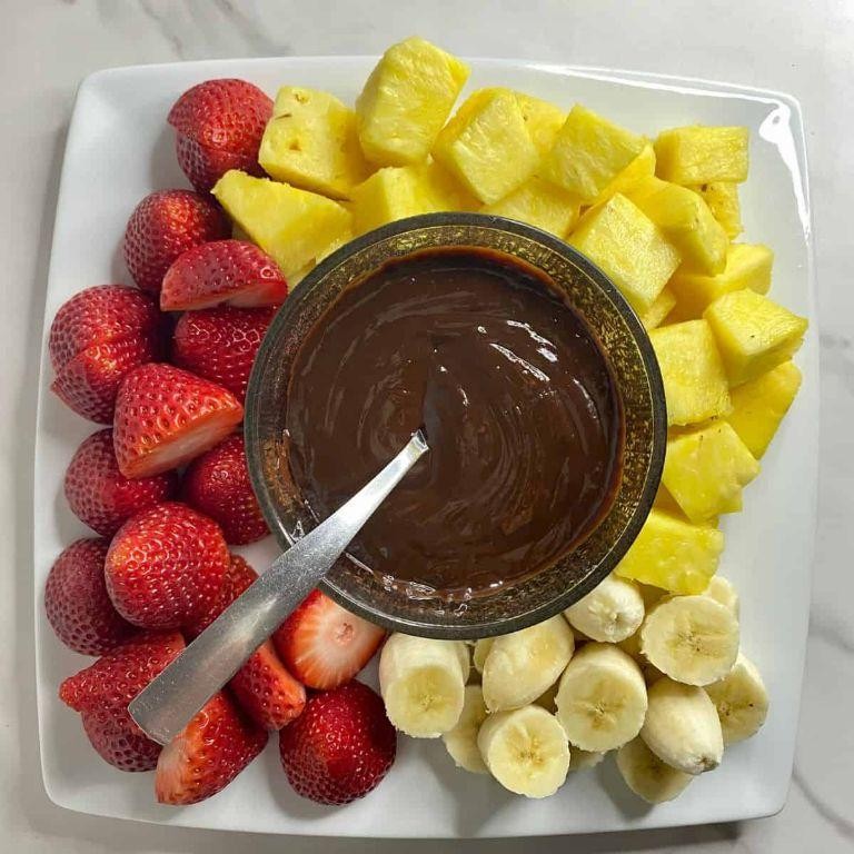 Licor 43 Chocolate Fondue with Fresh Fruit