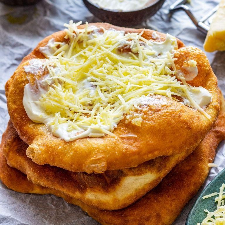 Lángos with Garlic and Sour Cream