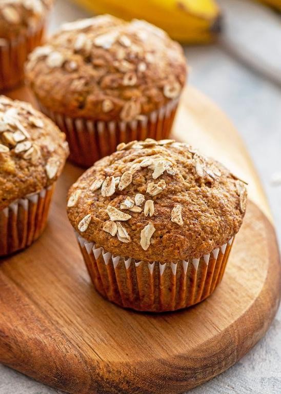 Low fat banana oatmeal muffins