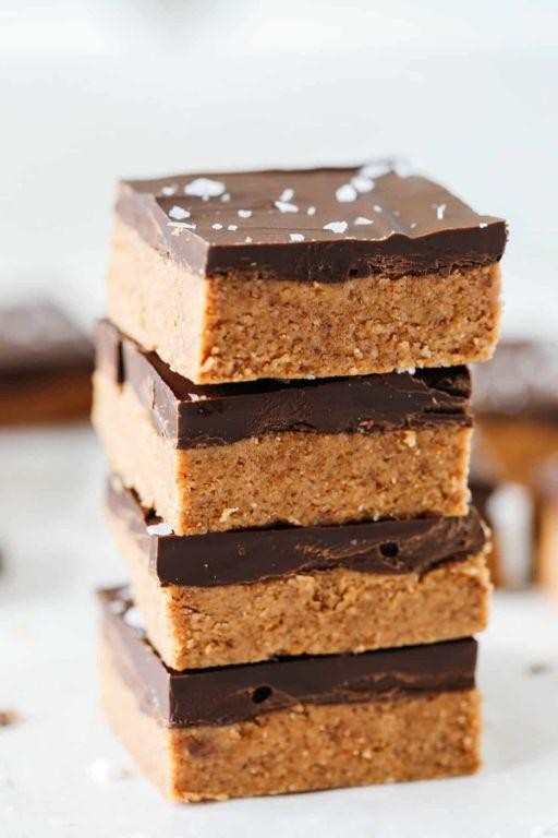 Low-Sugar Chocolate Almond Butter Bars