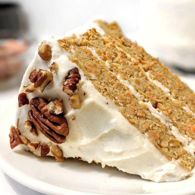 Low-fat carrot cake with Greek yogurt frosting