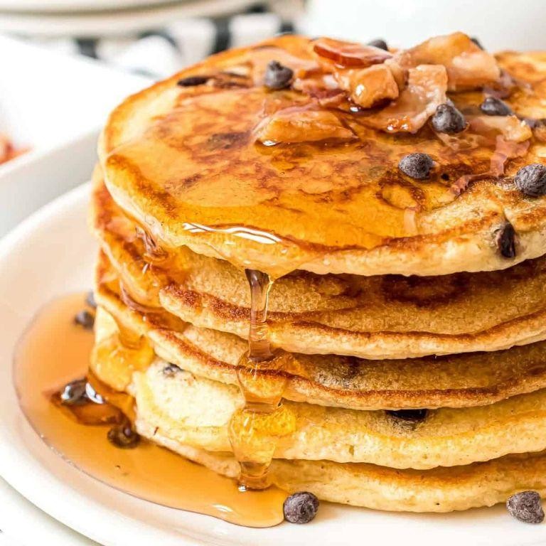 20 Fluffy Chocolate Chip Pancakes Recipes for Breakfast Bliss