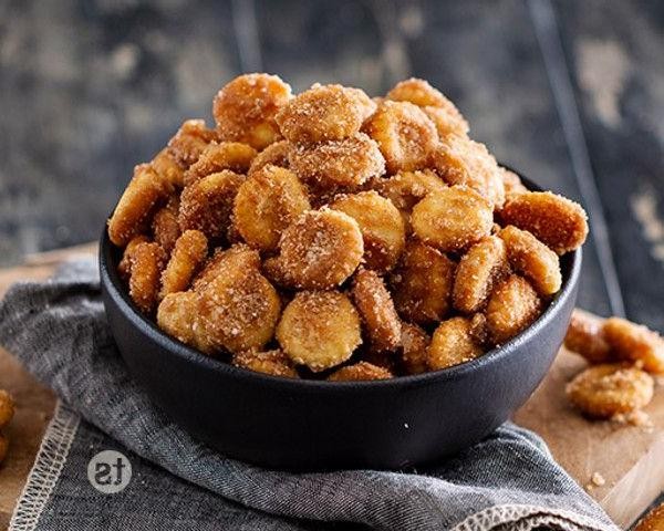 Maple Glazed Oyster Crackers