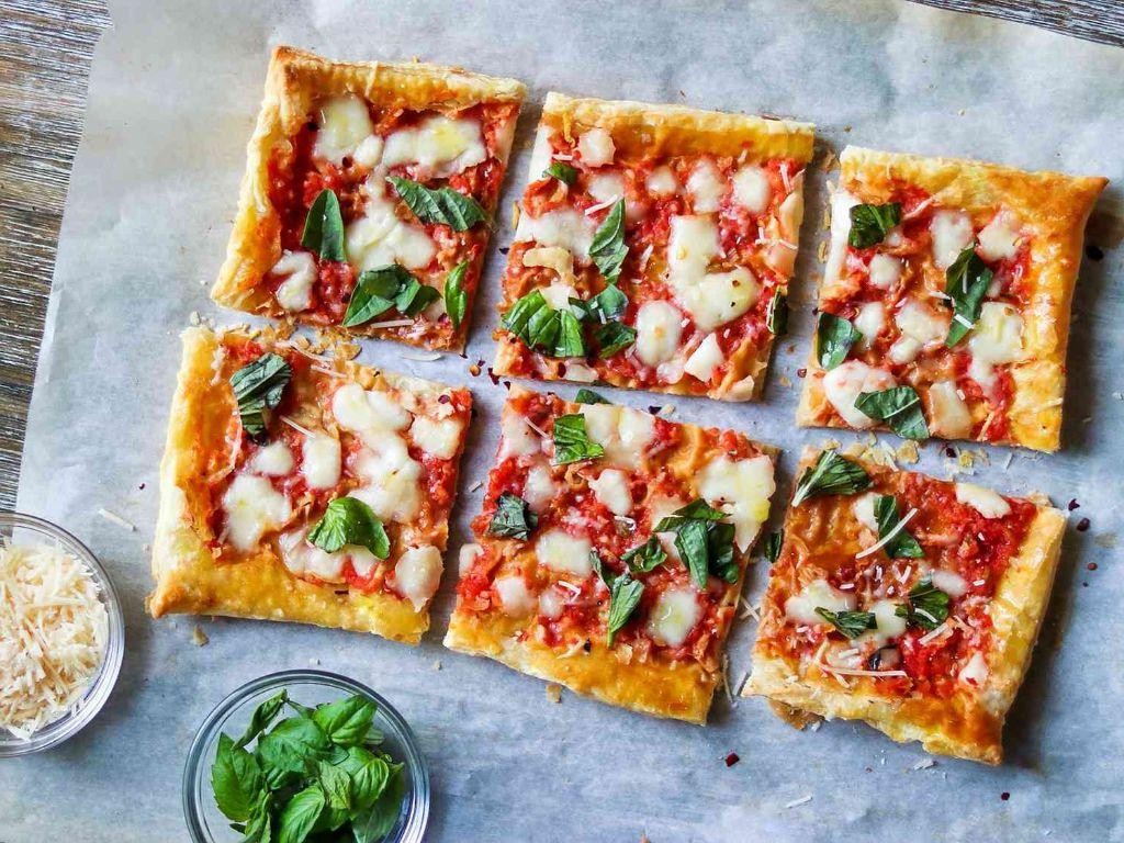 Margherita Puff Pastry Pizza