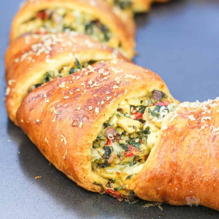 Mediterranean Crescent Roll Pizza