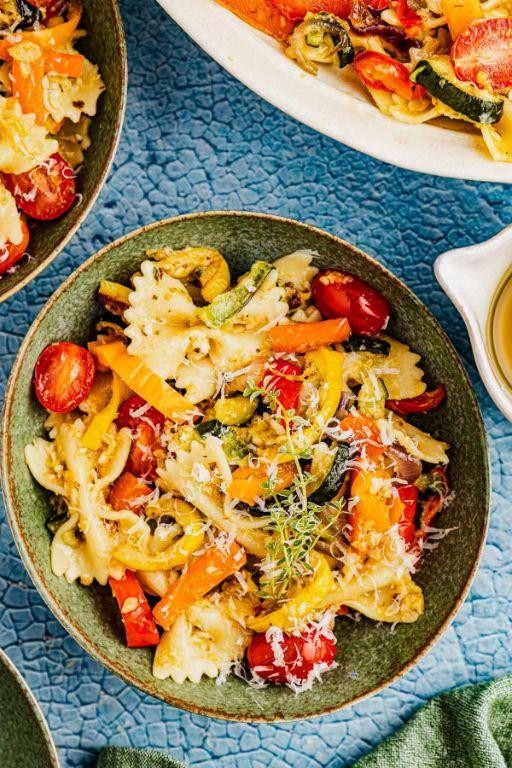 Mediterranean Pasta Primavera with Seasonal Veggies