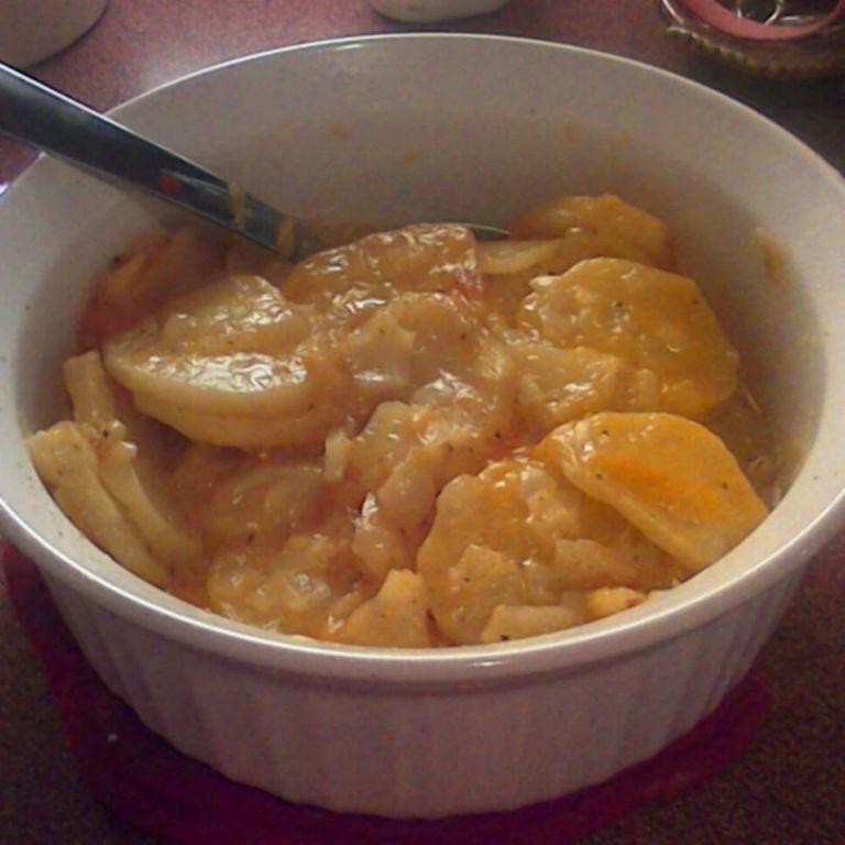 Microwave Cheesy Potato in a Mug
