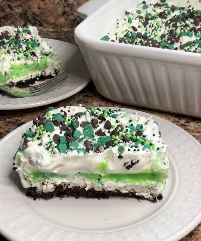 Mint Chocolate Chip Jello Pudding with Cool Whip
