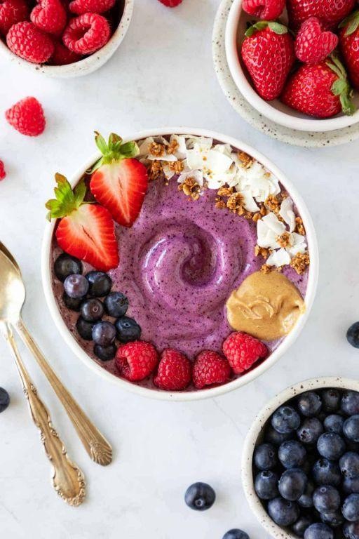 Mixed Berry Smoothie Bowl