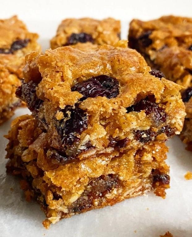 Oatmeal Raisin Blondies