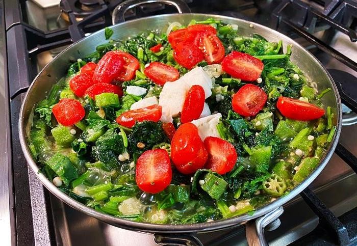 Okara and Spinach Stir-Fry