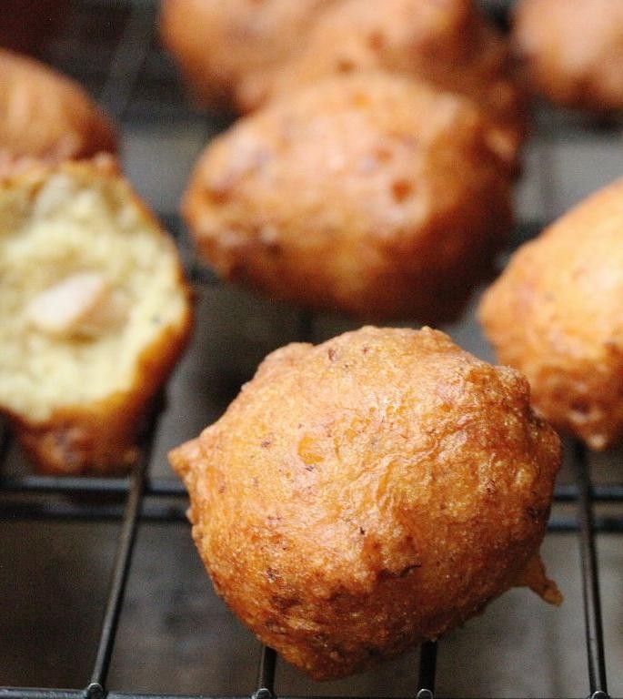 Old Bay Seasoned Clam Cakes