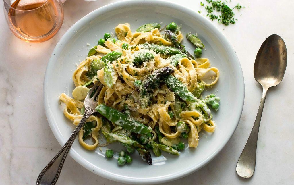 One-Pot Asparagus Pasta Primavera
