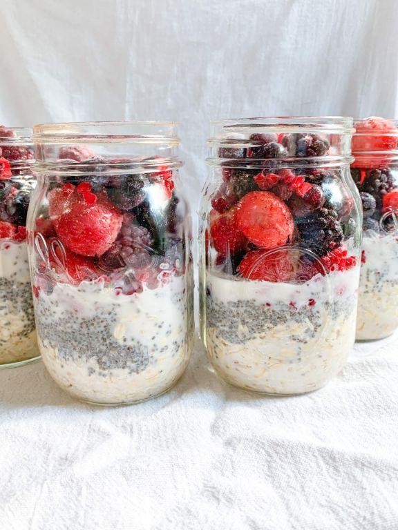 Overnight oats with chia seeds and berries