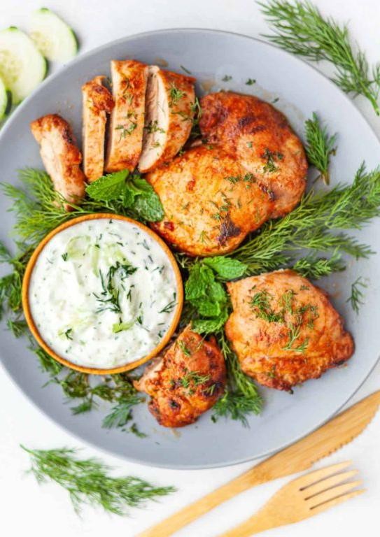 Panko Chicken Breast with Cucumber Yogurt Sauce