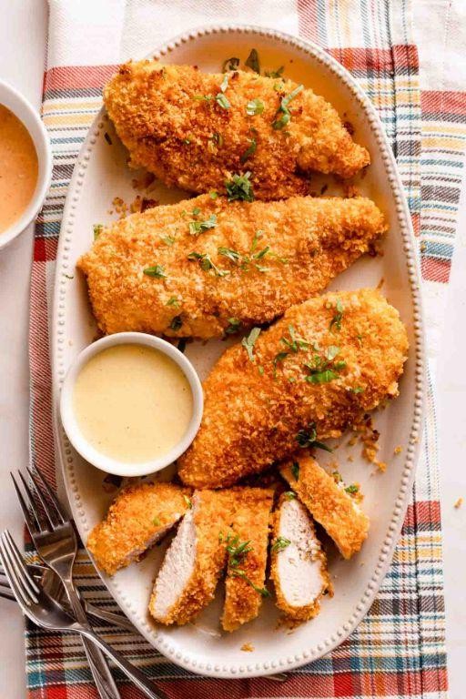 Panko Chicken Breast with Garlic Aioli