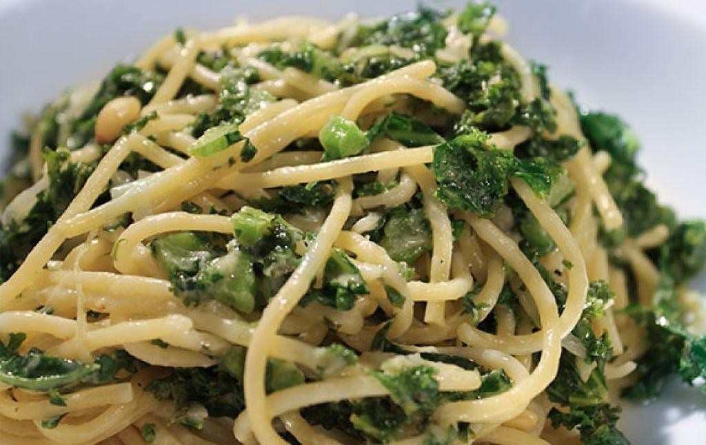 Pasta with Sautéed Kale and Pine Nuts