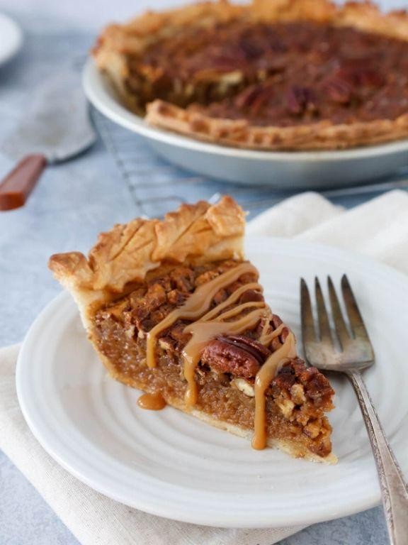 Pecan Pie with a Rich Caramel Filling