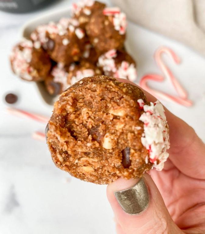 Peppermint Mocha Energy Bites