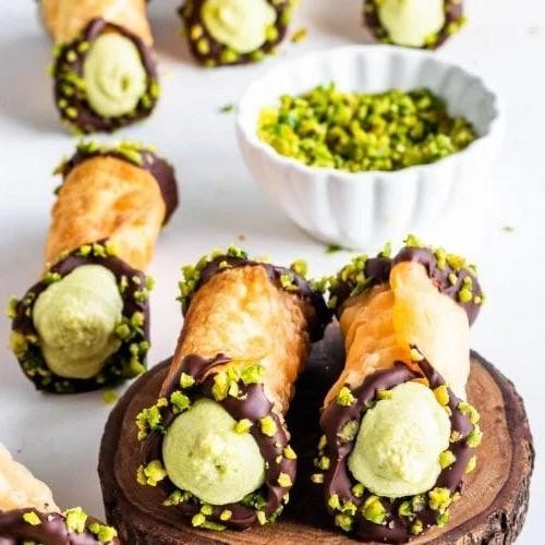 Pistachio Cannoli Filling