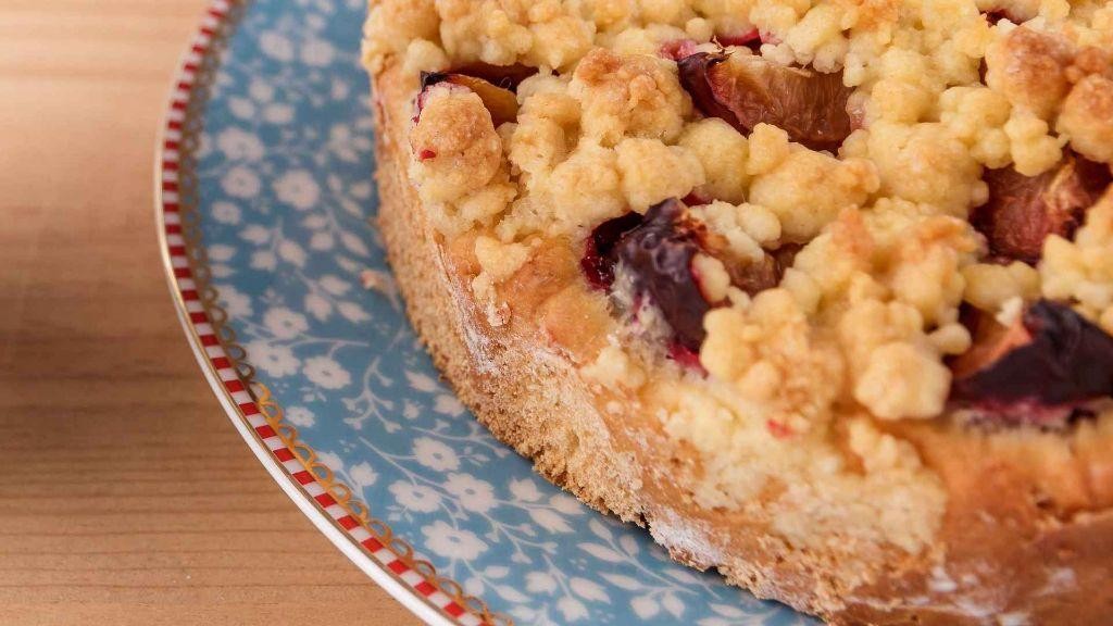 Plum Kolache with Streusel Crumb