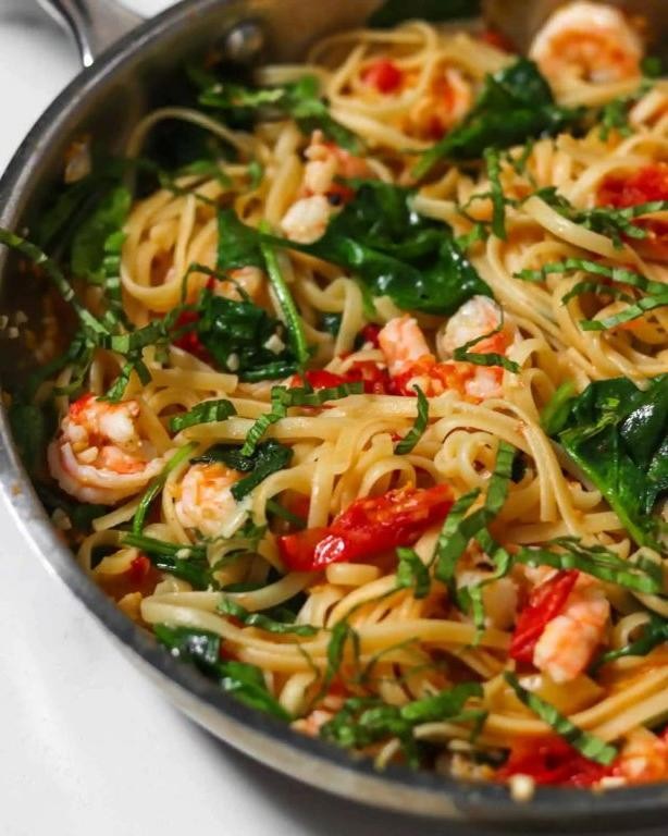 Pompano Pasta with Garlic and White Wine