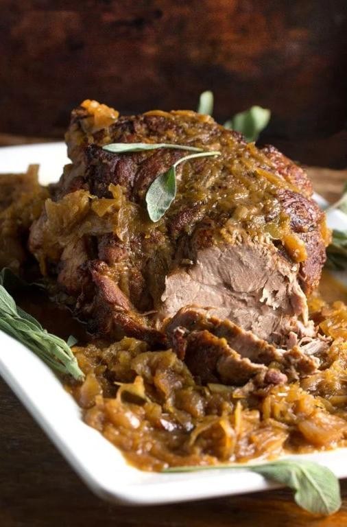Pork Roast with Sauerkraut and Apples