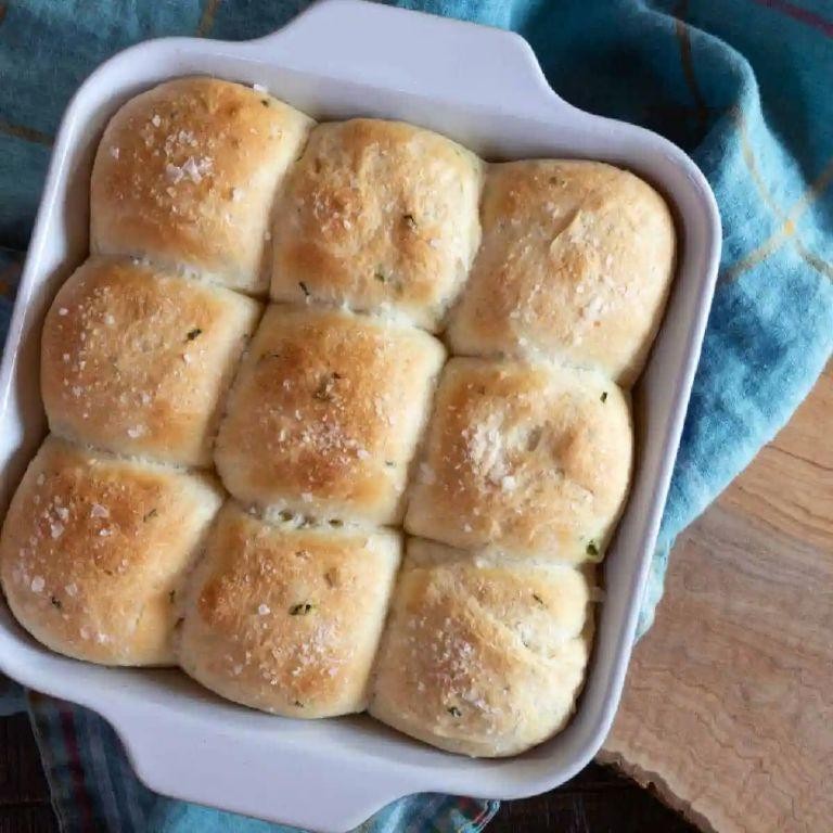 Potato and Chive Dinner Rolls