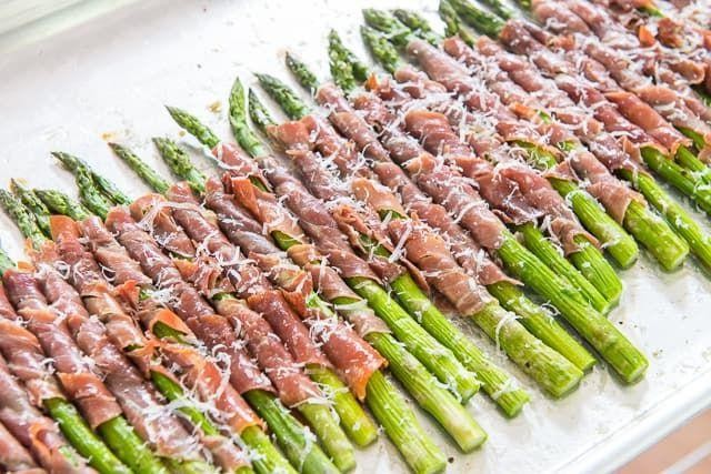 Prosciutto-Wrapped Asparagus