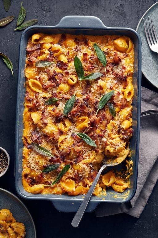 Pumpkin Mac and Cheese Casserole