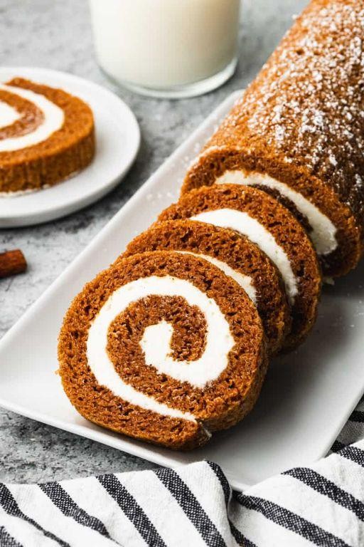 Pumpkin Roll with Cream Cheese Filling