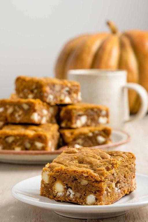 Pumpkin Spice Blondies