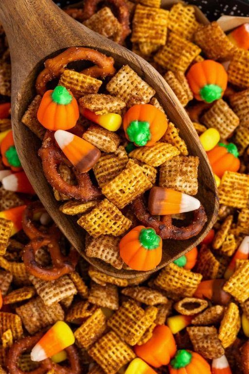 Pumpkin Spice Cereal Snack Mix