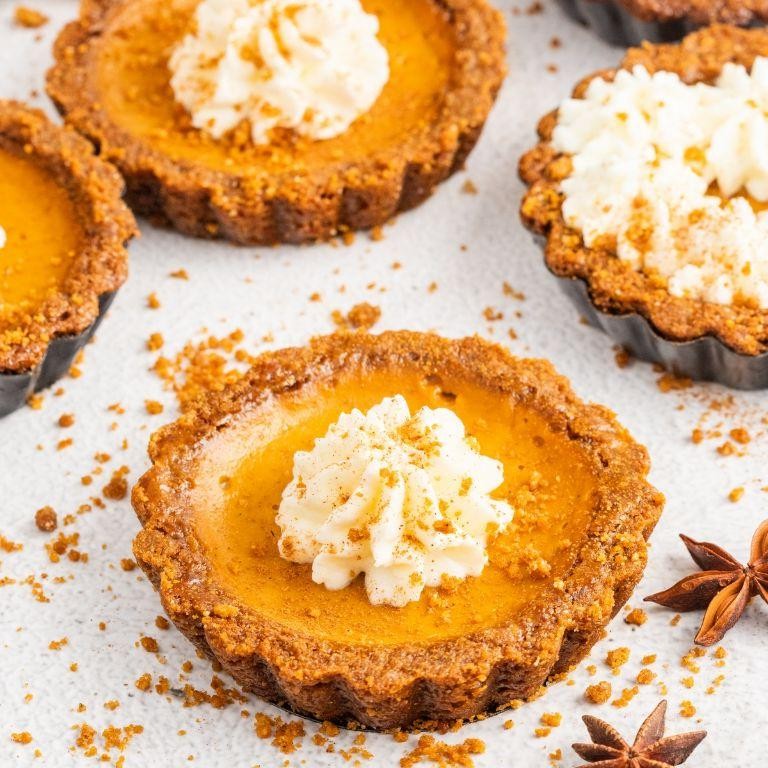 Pumpkin Spice Mini Graham Cracker Tarts