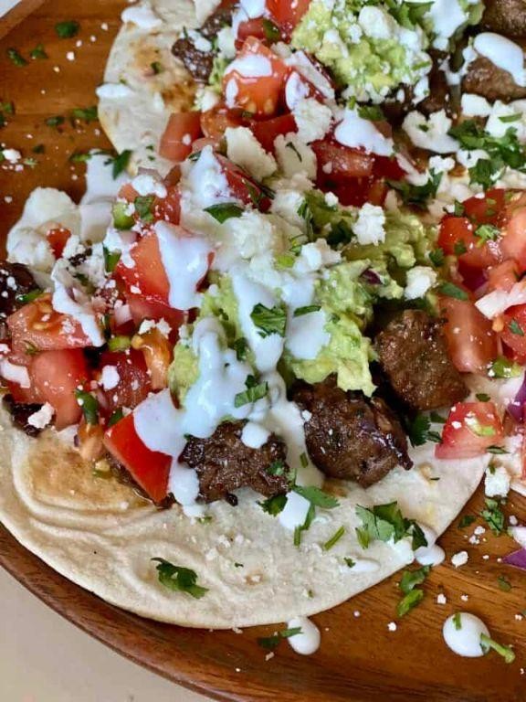 Quick Beef Fine Cubes Tacos with Lime Crema