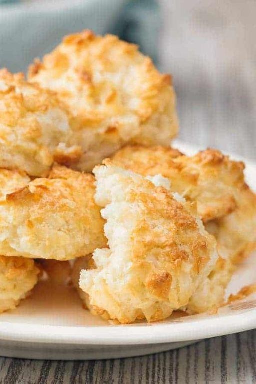 Quick Keto Coconut Macaroons